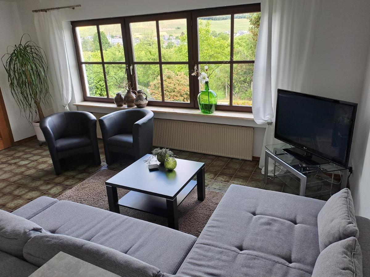 Appartement Weingut Goedert à Osann-Monzel Extérieur photo